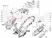 PIAGGIO BEVERLY 250 ie SPORT Central cover - Footrests