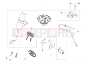 MOTOGUZZI V9 Bobber 850 ABS (USA) Locks