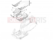 vespa Vespa Super GTS 125 E2-E3 (RK, VT) Central cover - Footrests